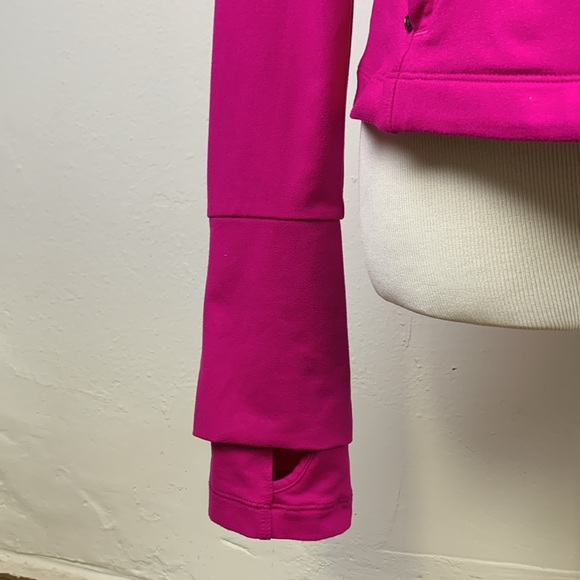 Under Armour EUC - Picture 3 of 8
